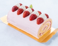 苺のロールケーキ